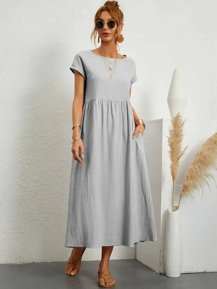 Stilvolles und elegantes langes Damenkleid für besondere Anlässe
