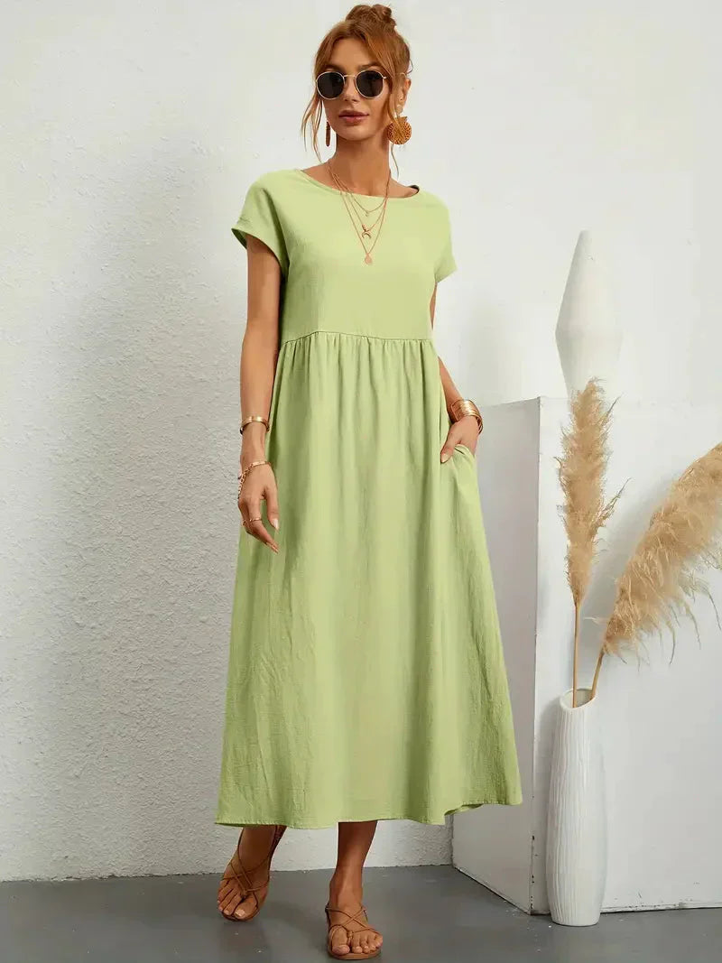 Stilvolles und elegantes langes Damenkleid für besondere Anlässe