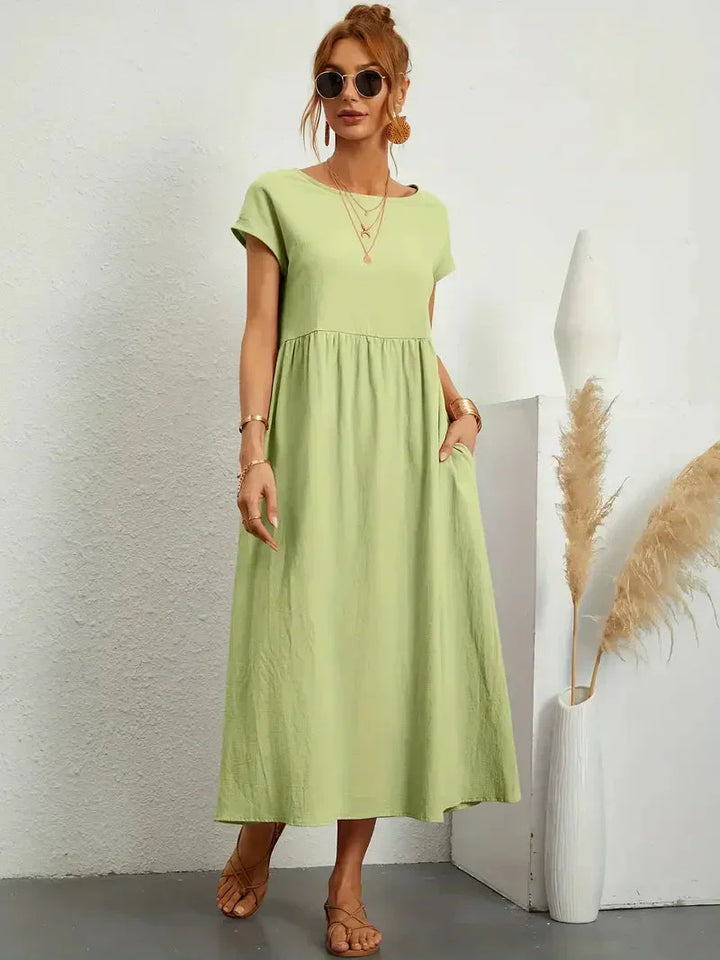 Stilvolles und elegantes langes Damenkleid für besondere Anlässe