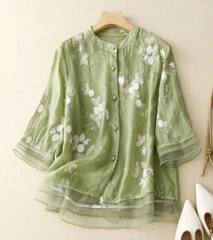 Elegantes Damenhemd im Vintage-Stil mit Verzierungen für einen einzigartigen Stil