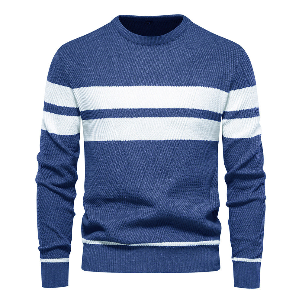 Modischer gestreifter Herren-Rundhalspullover - ein modernes und elegantes Alltags-Accessoire