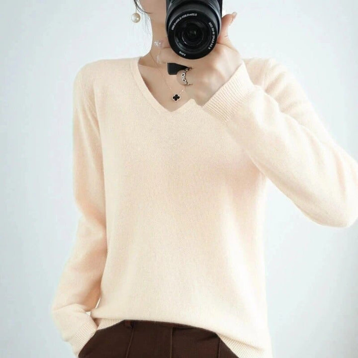 Eleganter Damenpulli mit modischem V-Ausschnitt
