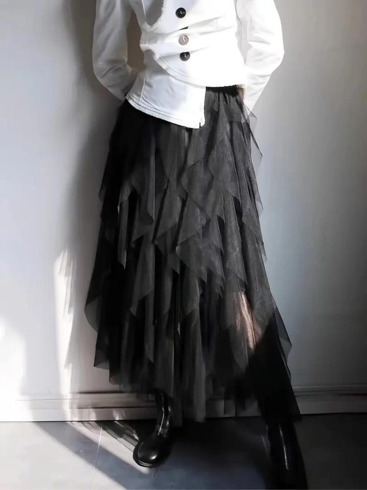 Stilvoller Damenrock mit Rüschen - eine elegante und modische Wahl für jeden Anlass
