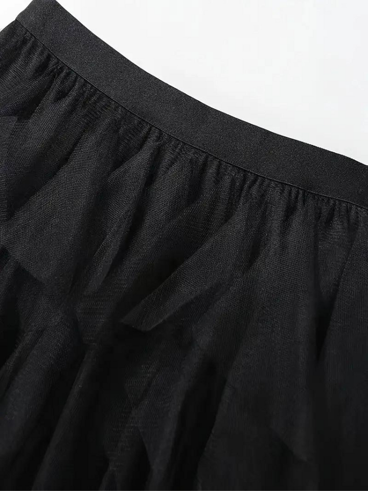 Stilvoller Damenrock mit Rüschen - eine elegante und modische Wahl für jeden Anlass
