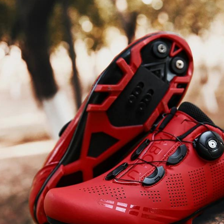 Strapazierfähige Herren-Mountainbike-Schuhe für Komfort und Sicherheit beim Fahren