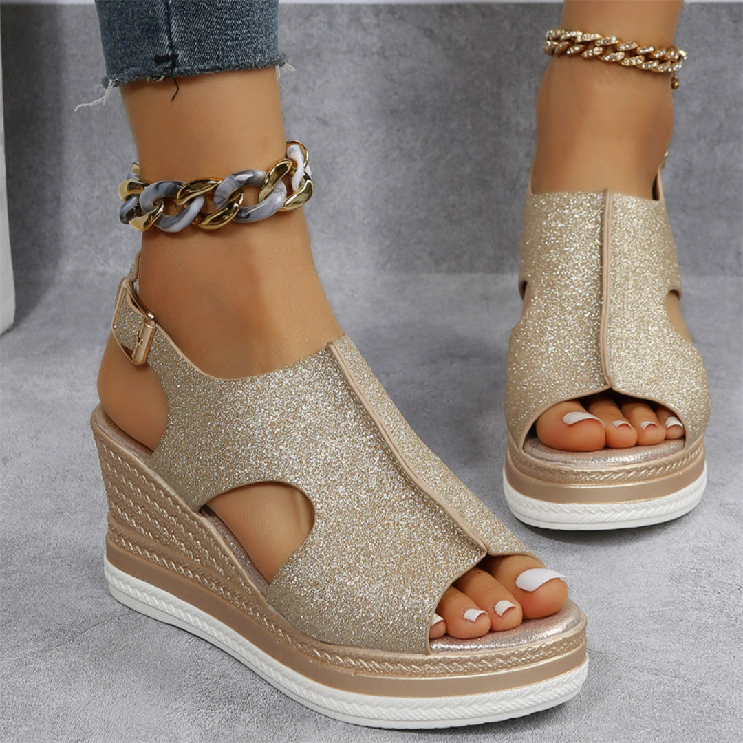 Modische BRYNLEIGH Plateausandalen: trendig und schick für alle, die den neuesten Trend lieben!