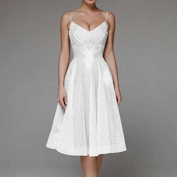 Modisches Maura™ Kleid mit attraktivem Rückenausschnitt