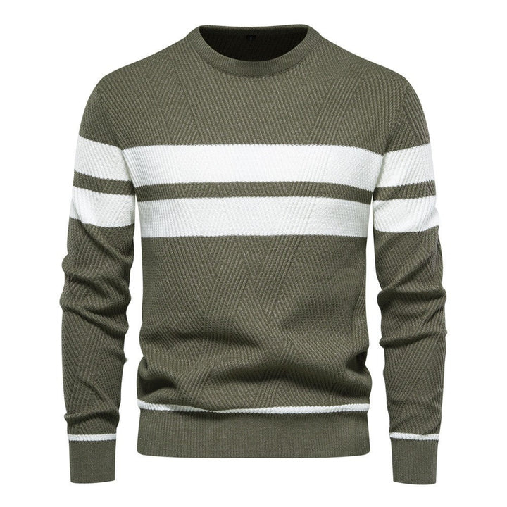 Modischer gestreifter Herren-Rundhalspullover - ein modernes und elegantes Alltags-Accessoire