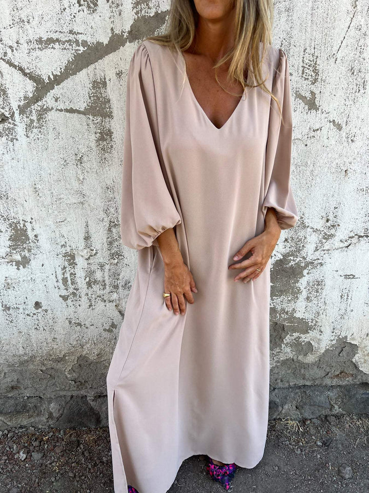 Elegantes Damen Maxikleid mit spitzem Ausschnitt - ein stilvoller und eleganter Look