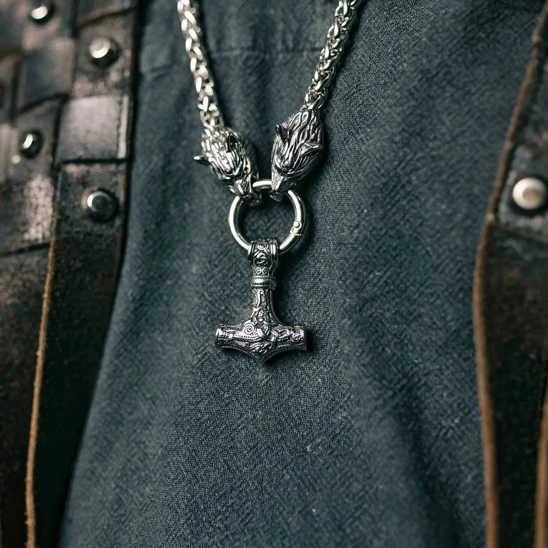 Wytrzymały i stylowy naszyjnik męski Viking Protection – symbol siły i ochrony