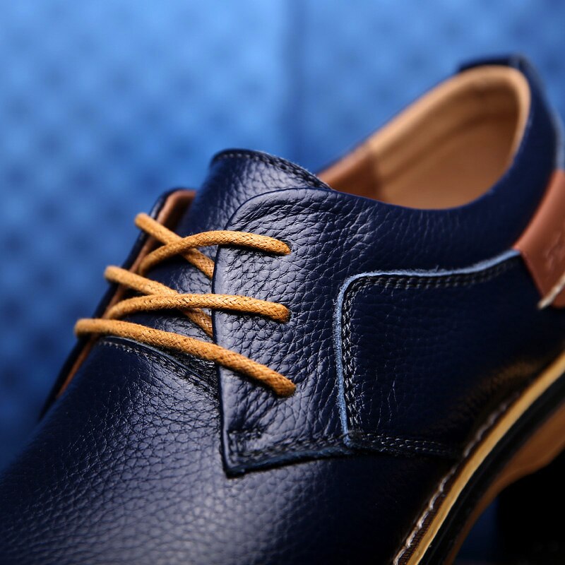 Elegante Herrenschuhe aus hochwertigem Leder in einer großen Auswahl an Farben
