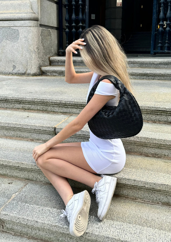 Vaida | Szykowna czarna torba z wysokiej jakości materiału dla modnego i luksusowego wyglądu