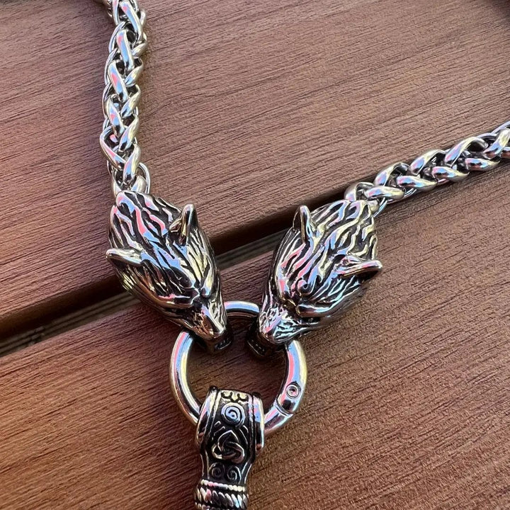 Wytrzymały i stylowy naszyjnik męski Viking Protection – symbol siły i ochrony