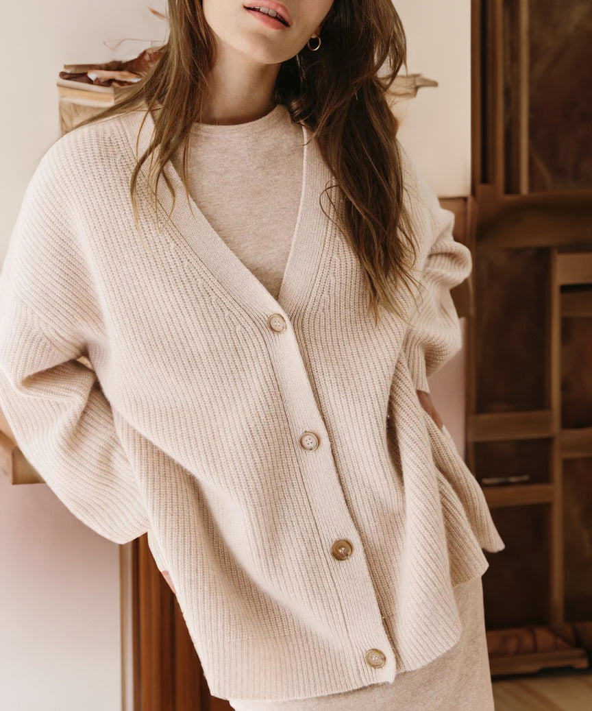 Stilvolle Damenstrickjacke für mehr Eleganz und Klasse