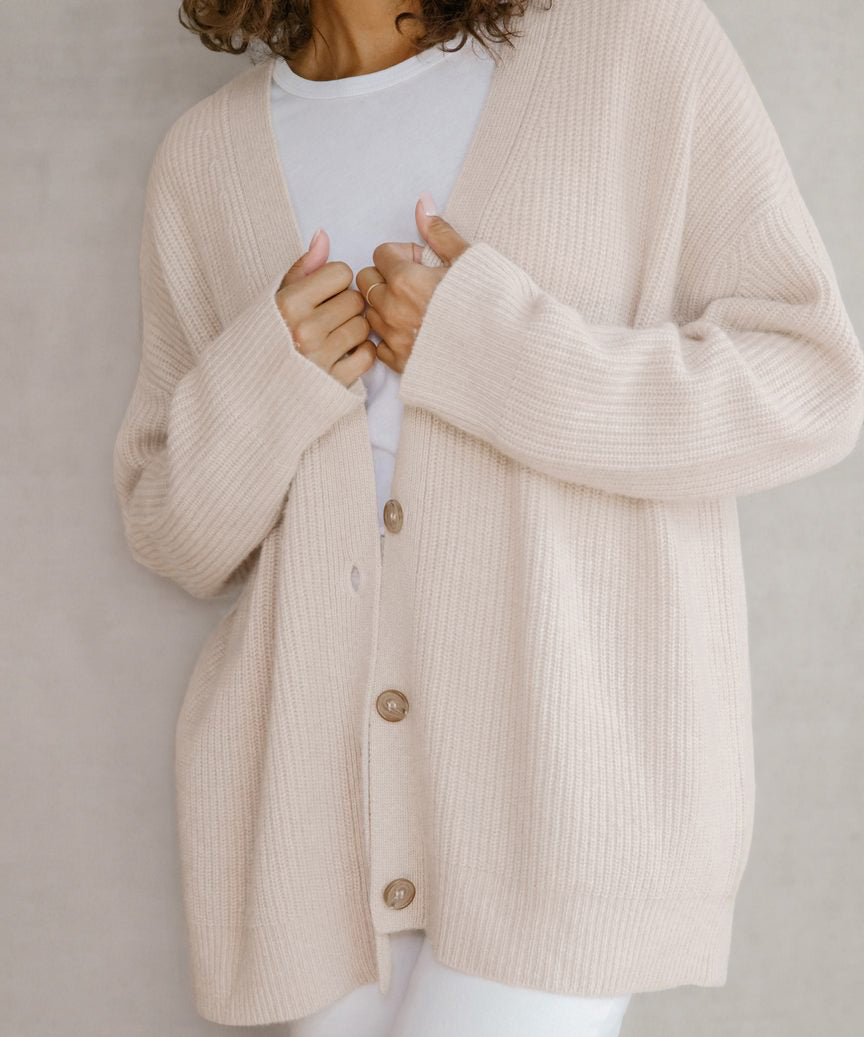 Stilvolle Damenstrickjacke für mehr Eleganz und Klasse