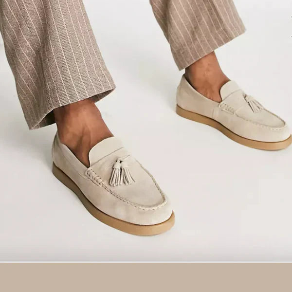 Stilvolle und bequeme Herren-Slipper aus hochwertigem Wildleder mit elegantem, klassischem Design
