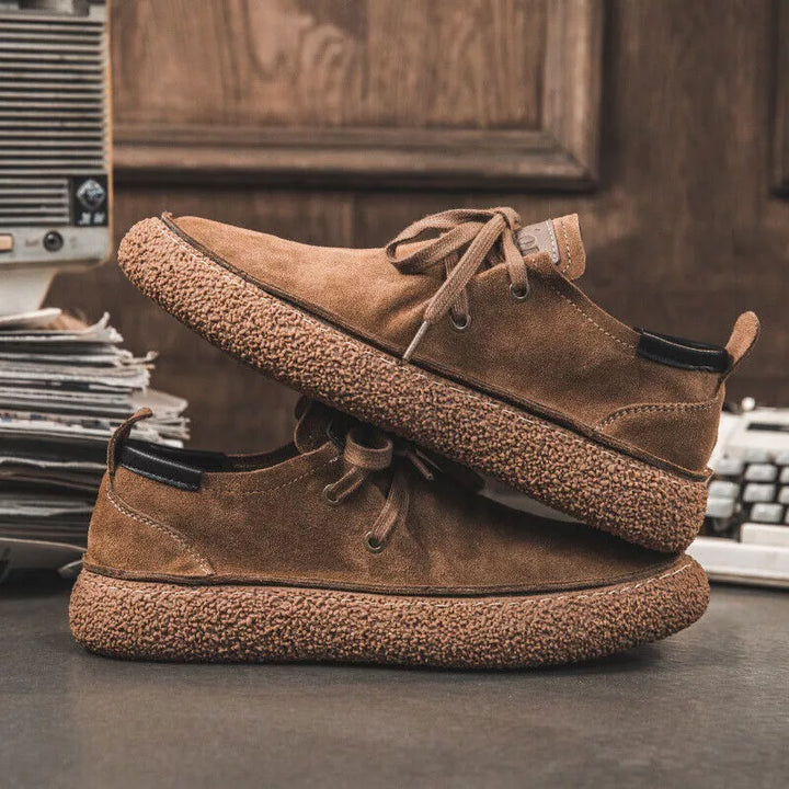 Modische Herrenschuhe aus Nubukleder mit weicher Sohle - eine Kombination aus Eleganz und Komfort