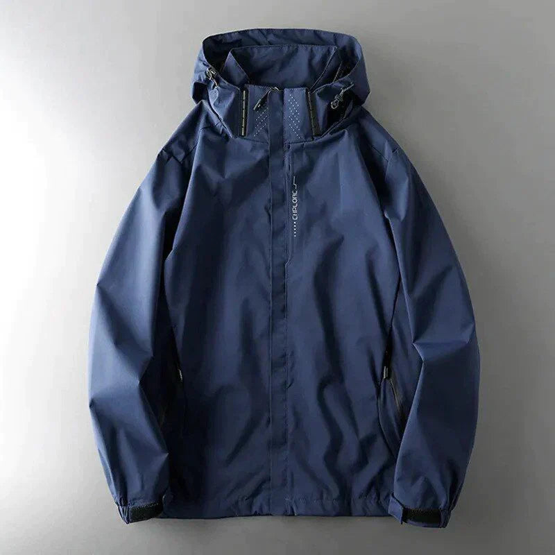 Wasserdichte Herren-Winterjacke mit Kapuze - idealer Schutz bei schwierigen Bedingungen