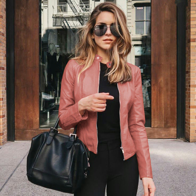 Modische Slim Fit Lederjacke für Damen - stilvoll und elegant für jede Gelegenheit