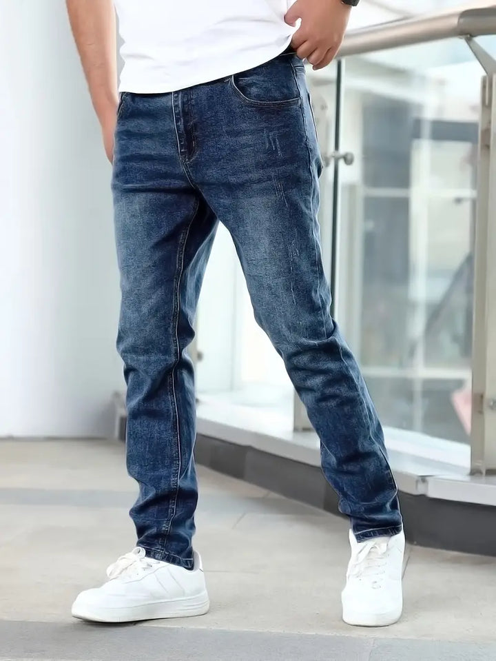 Stylowe i wygodne męskie jeansy – perfekcyjny wybór na każdą okazję