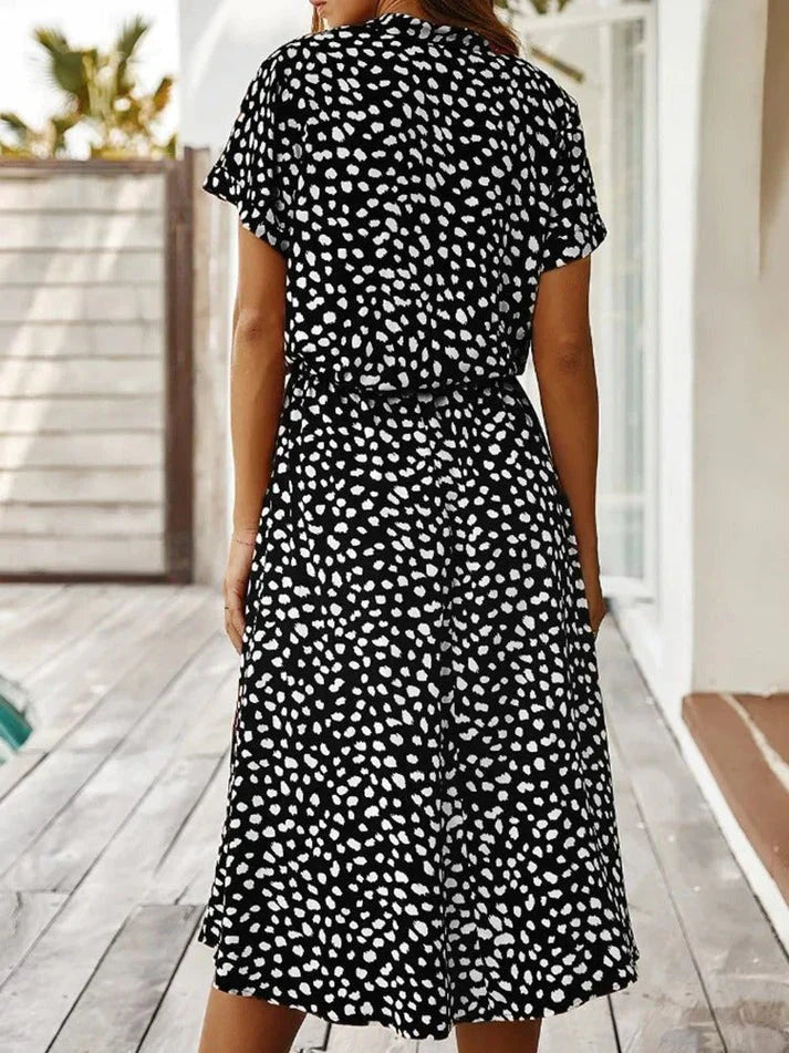 Stilvolles und elegantes Vintage-Damenkleid für besondere Anlässe