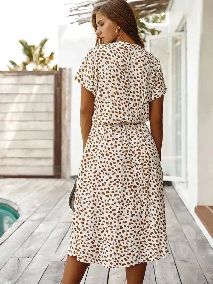 Stilvolles und elegantes Vintage-Damenkleid für besondere Anlässe