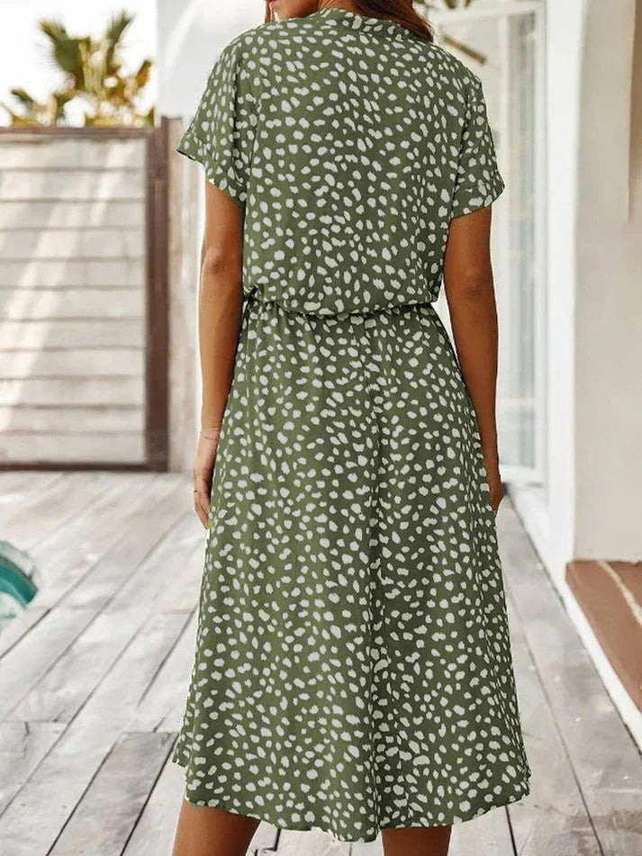 Stilvolles und elegantes Vintage-Damenkleid für besondere Anlässe