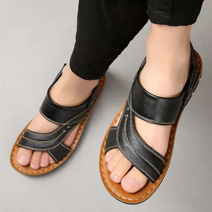 Modische und bequeme Herren-Ledersandalen für entspannte Tage