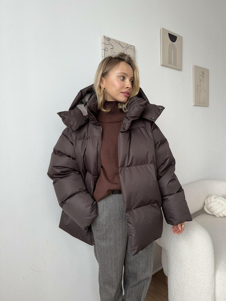 Modische Daunenjacke für Frauen, ideal für kalte Tage