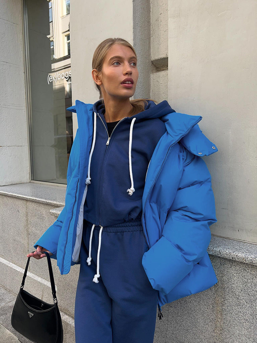 Modische Daunenjacke für Frauen, ideal für kalte Tage