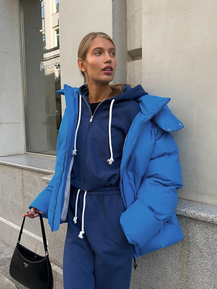 Modische Daunenjacke für Frauen, ideal für kalte Tage