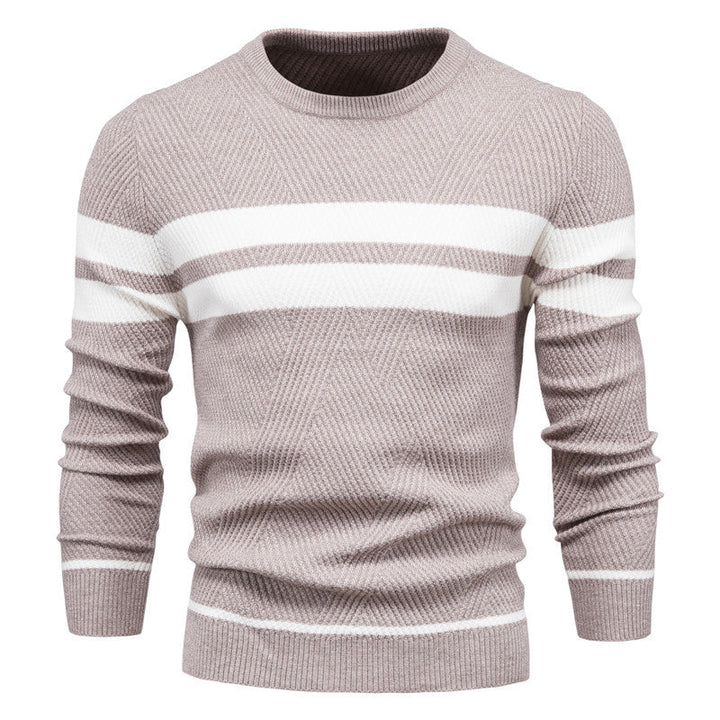 Modischer gestreifter Herren-Rundhalspullover - ein modernes und elegantes Alltags-Accessoire