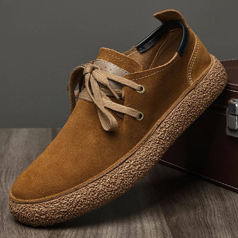 Modische Herrenschuhe aus Nubukleder mit weicher Sohle - eine Kombination aus Eleganz und Komfort
