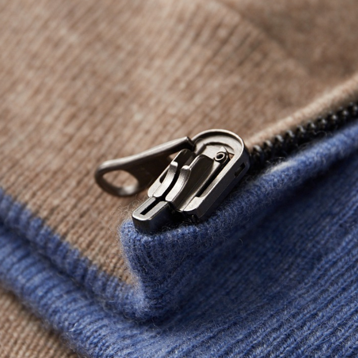 Exklusive Herren-Kapuzenjacke aus weicher Kaschmirwolle mit Reißverschluss - das Nonplusultra in Premium-Qualität