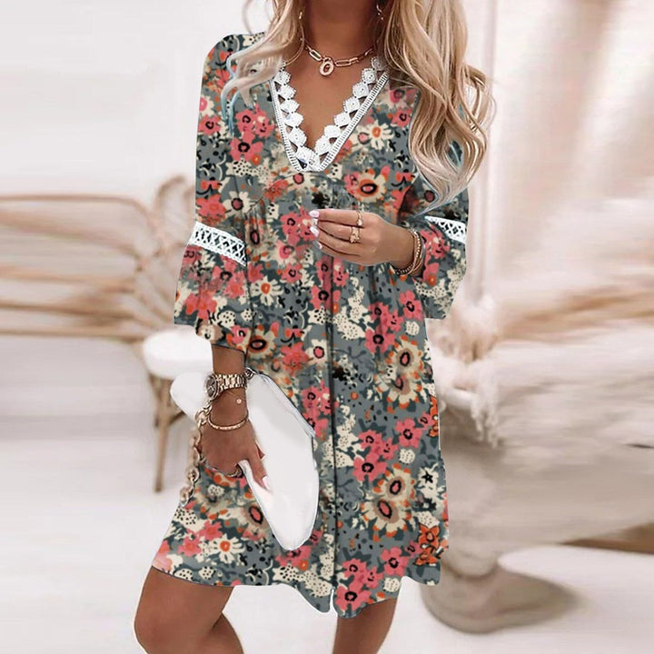 Stilvolles Blumenkleid für Damen - eine elegante Wahl für Frühling und Sommer