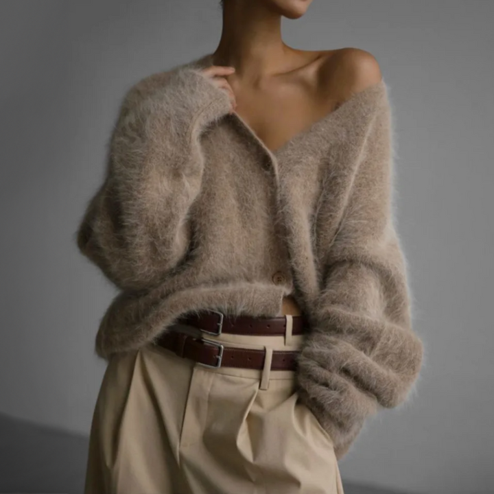 Stilvolle Damenstrickjacke für einen eleganten und modischen Look
