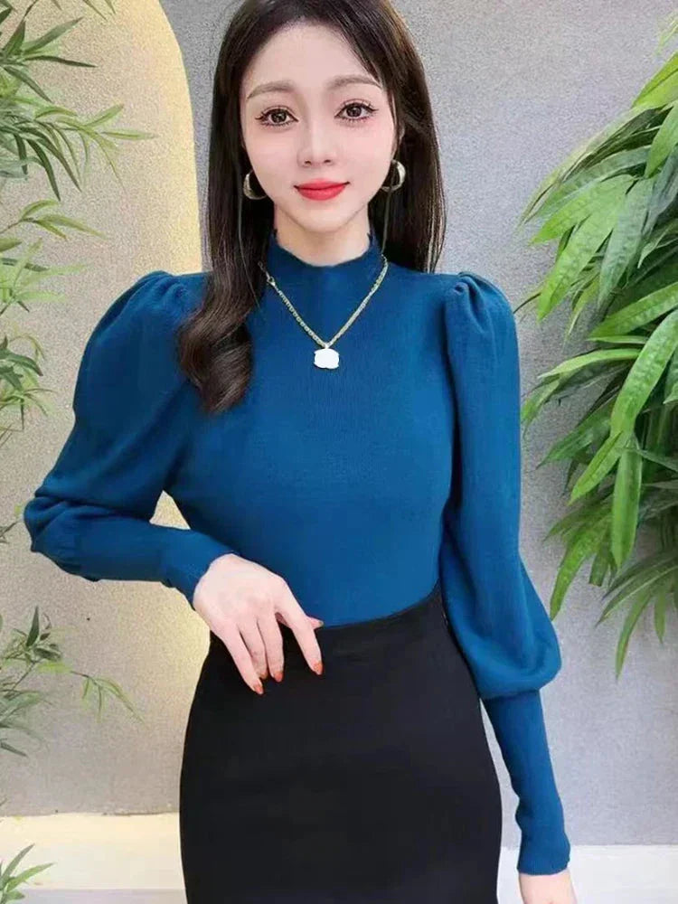Raffinierte Damenbluse mit Rundhalsausschnitt und Puffärmeln - bringen Sie Eleganz in Ihren Stil