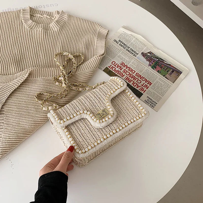 Baili Luxe Rieten Schoudertas met Elegant Pareldetails for a Stijlvolle Look