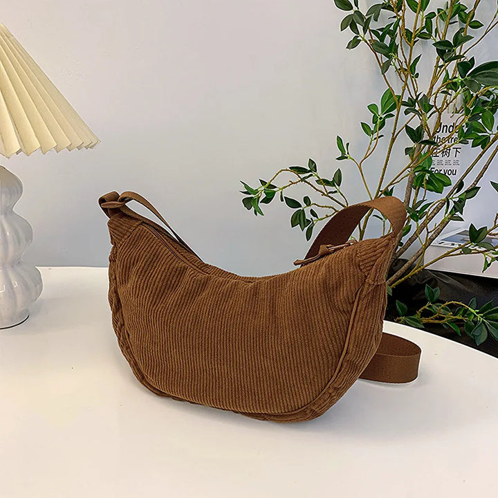 Joseph | Elegante Crossbody-Tasche aus Cord - eine Kombination aus Stil und Komfort
