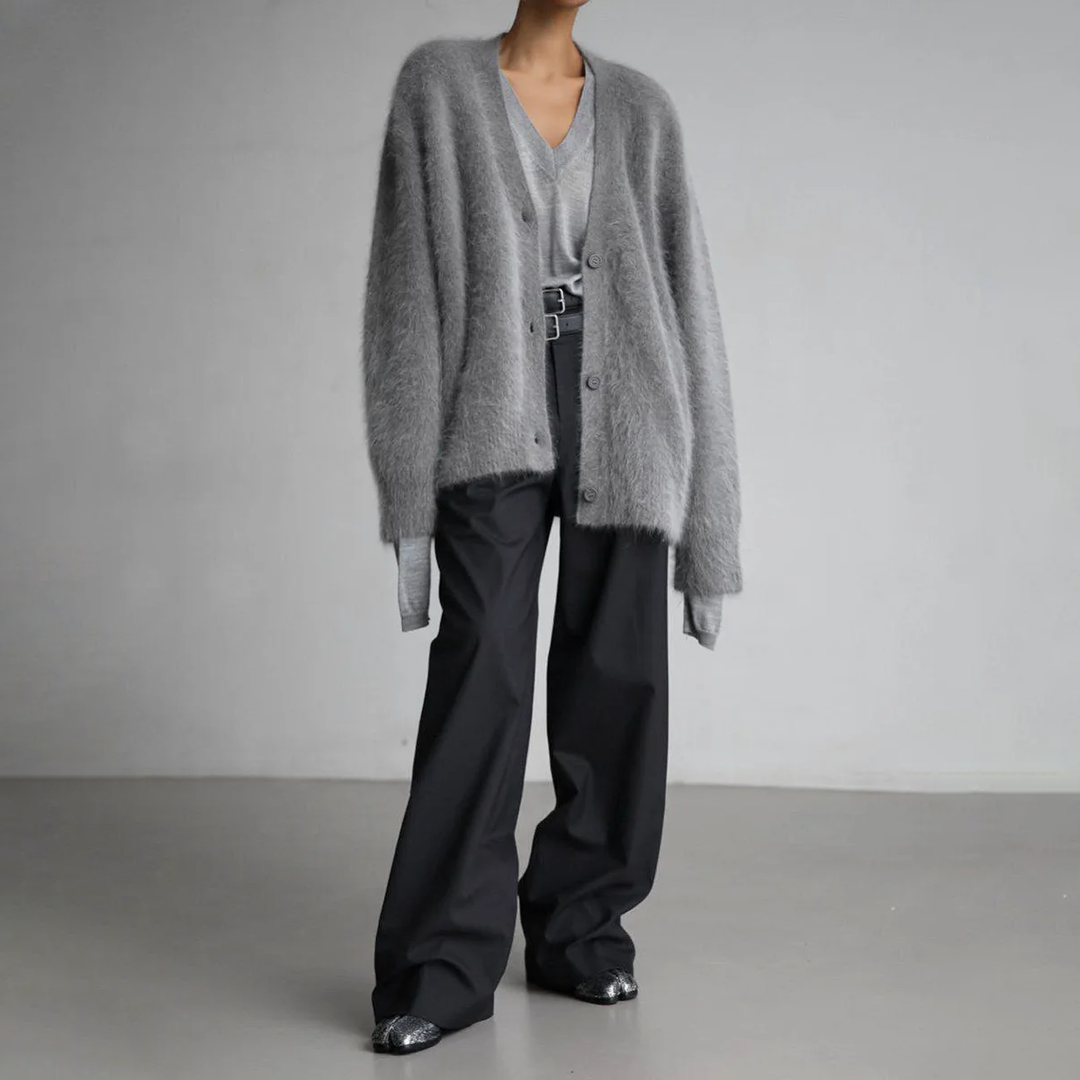 Stilvolle Damenstrickjacke für einen eleganten und modischen Look