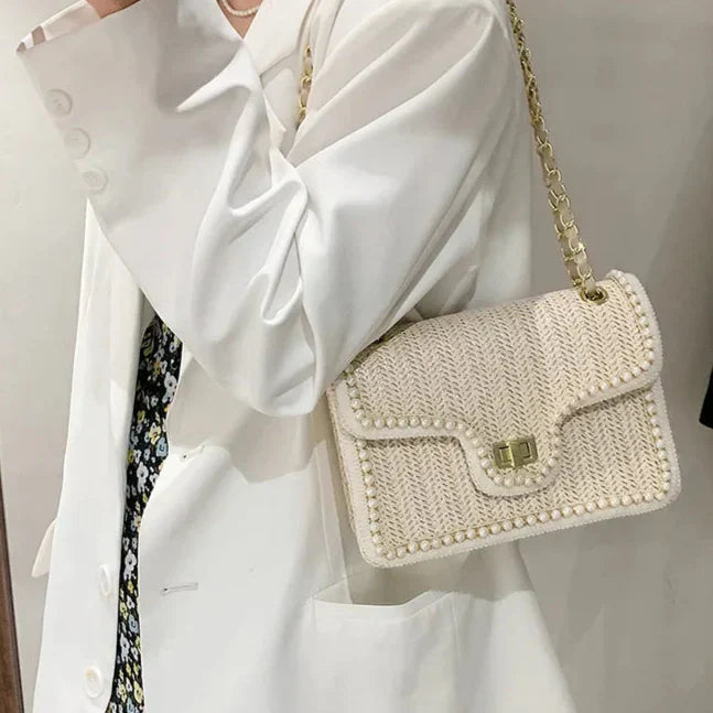 Baili Luxe Rieten Schoudertas met Elegant Pareldetails for a Stijlvolle Look