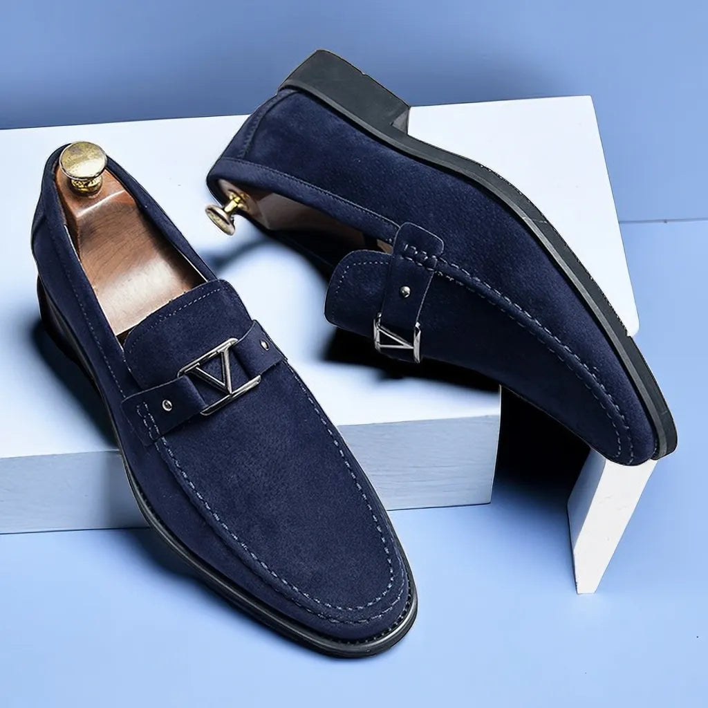 Stilvolle Herren-Slipper aus hochwertigem, handgefertigtem Wildleder für eleganten Komfort