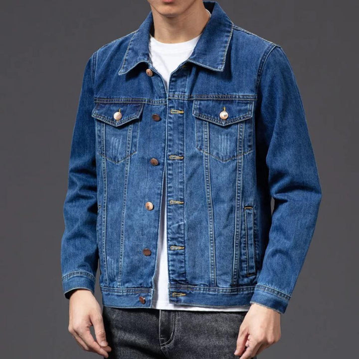 Elegante Herrenjacke mit Knöpfen und funktionellen Taschen auf der Vorderseite