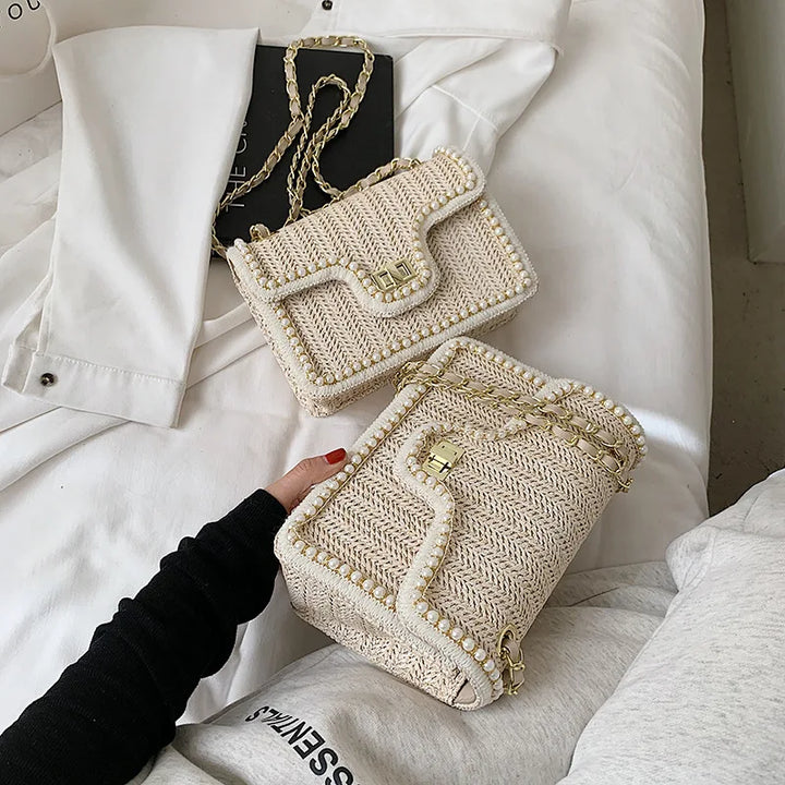 Baili Luxe Rieten Schoudertas met Elegant Pareldetails for a Stijlvolle Look