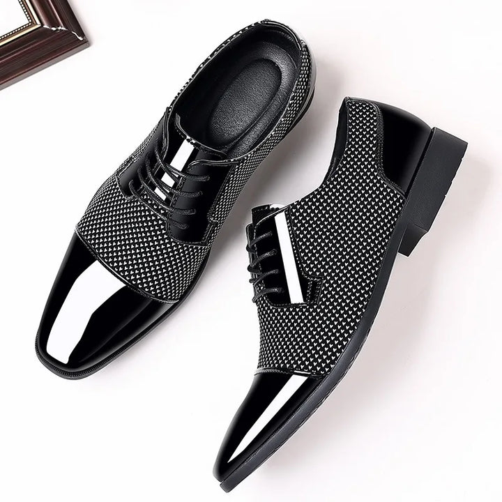 Elegante Herren Lederschuhe mit dekorativen Kristallen