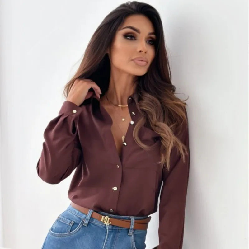 Elegantes Damen-Button-Down-Shirt mit spitzem Ausschnitt - der perfekte Stil und klassische Look