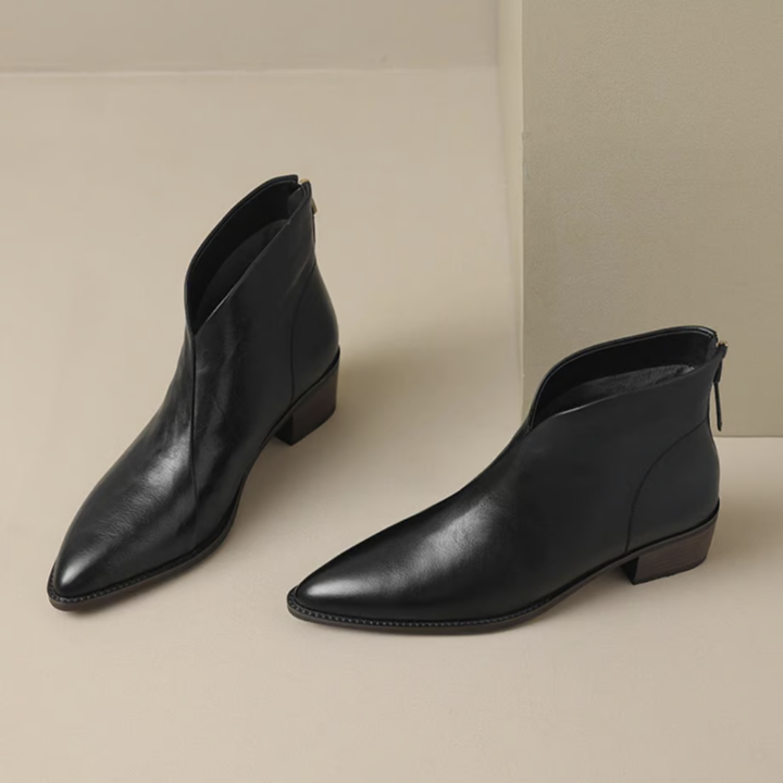 Anspruchsvolle Damenstiefel aus Leder mit elegantem Blockabsatz