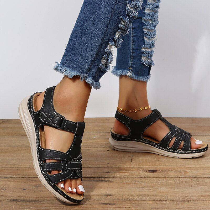 Bequeme Plateau-Wandersandalen für Damen - ideal für Outdoor-Aktivitäten mit orthopädischer Unterstützung