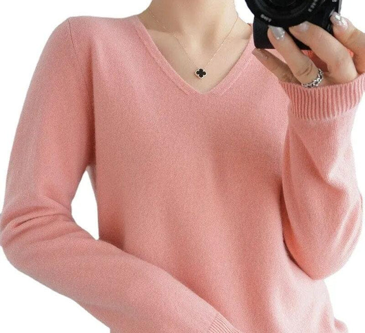 Eleganter Damenpulli mit modischem V-Ausschnitt