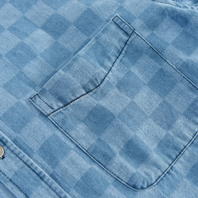 Stilvolles Herrenhemd mit Knopfleiste - die perfekte Wahl für elegante Anlässe